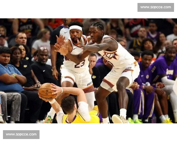 NBA今日赛况精彩回顾 球星表现引爆全场高潮 NBA今日赛况精彩回顾 球星表现引爆全场高潮